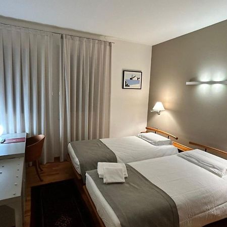 Hotel Centrale Resana Exterior photo